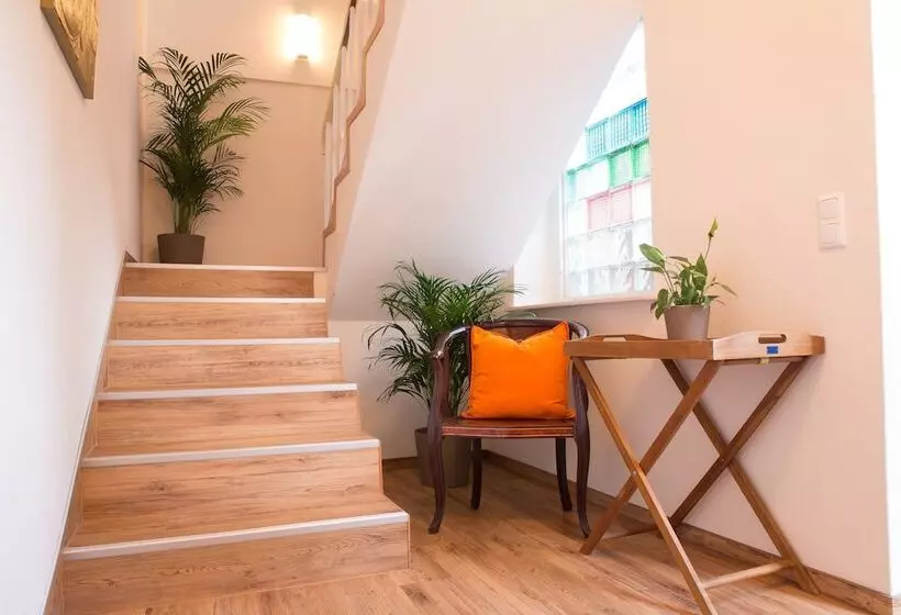 Hotelli Lodge Seaside Boutique