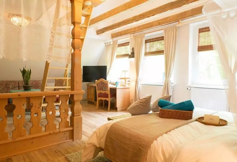 Hotelli Lodge Seaside Boutique