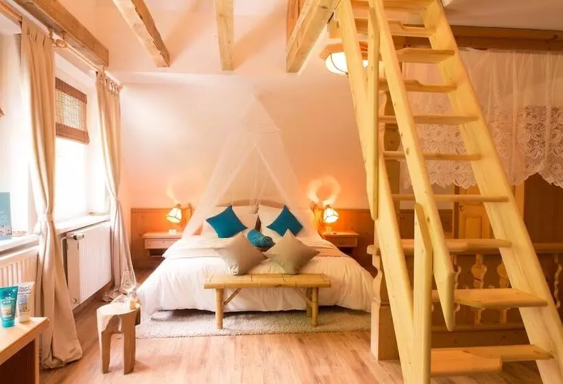 Hotelli Lodge Seaside Boutique