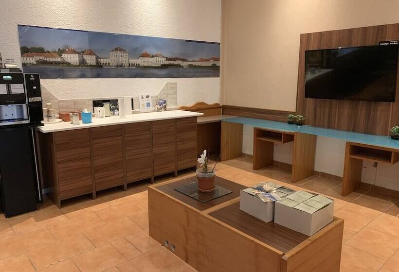 בית מלון כפרי New Fair Munich Messe