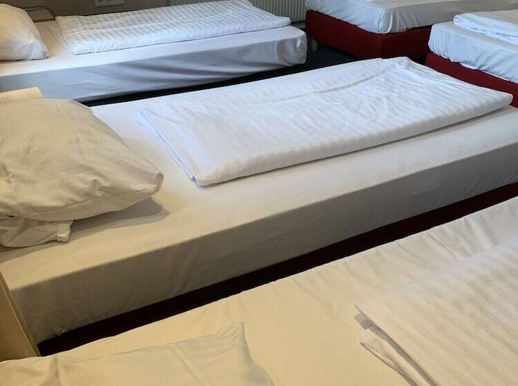 בית מלון כפרי New Fair Munich Messe