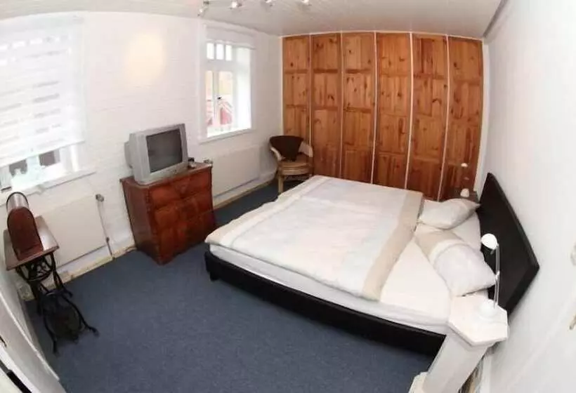 Hotelli Pension Picco Bello