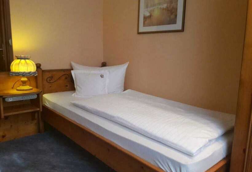 Отель Zur Krone