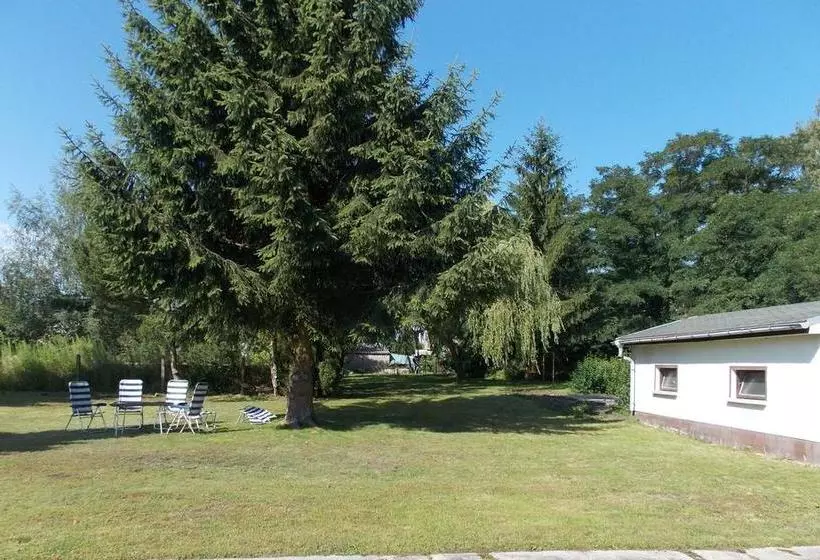 Hotelli Restaurant Weißes Haus