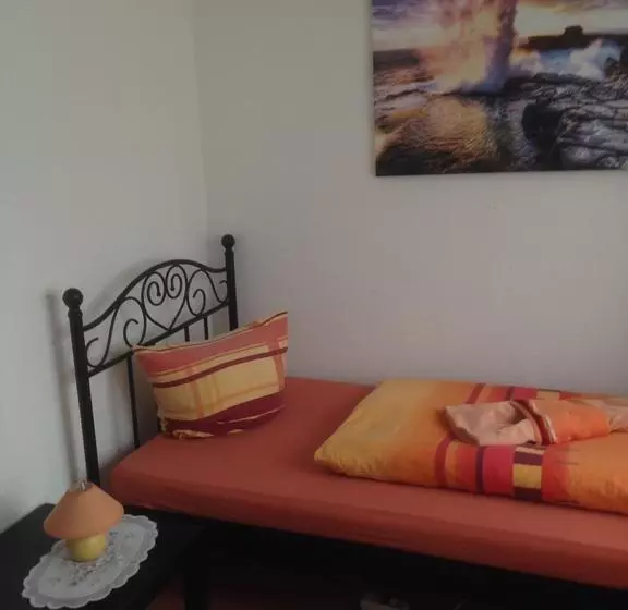 Hotelli Restaurant Weißes Haus