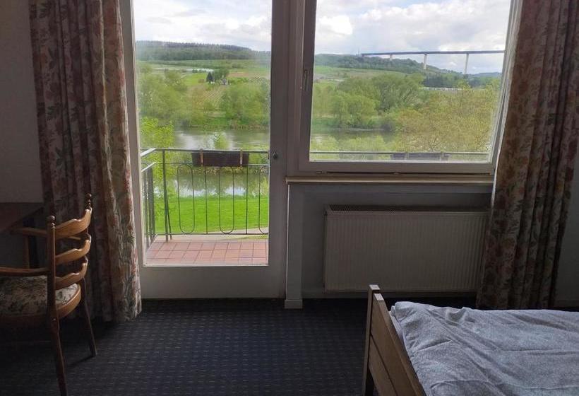 בית מלון כפרי Uerziger Wuerzgarten