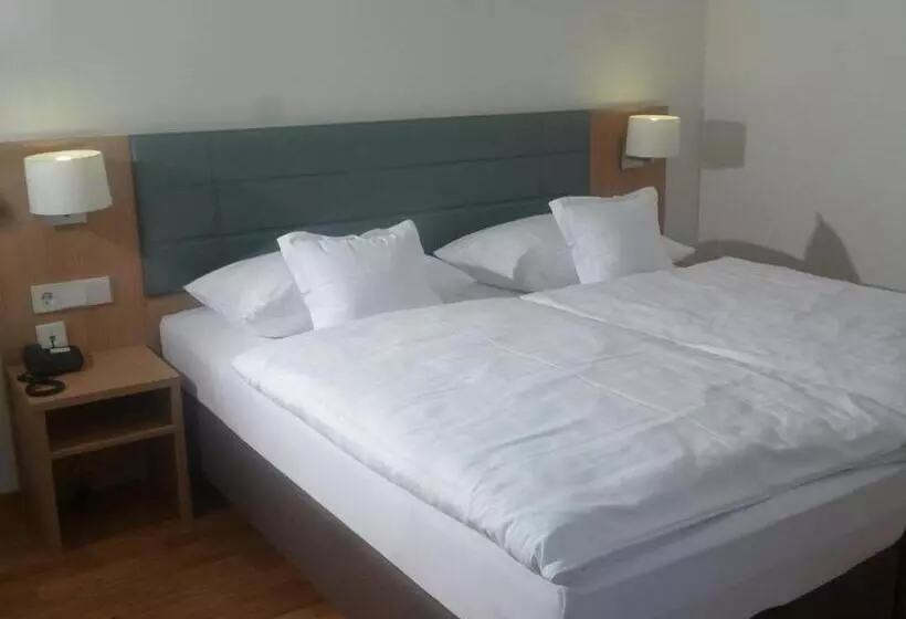 Hotelli Seepark Garni