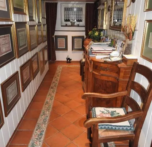 هتل Villa Bomberg