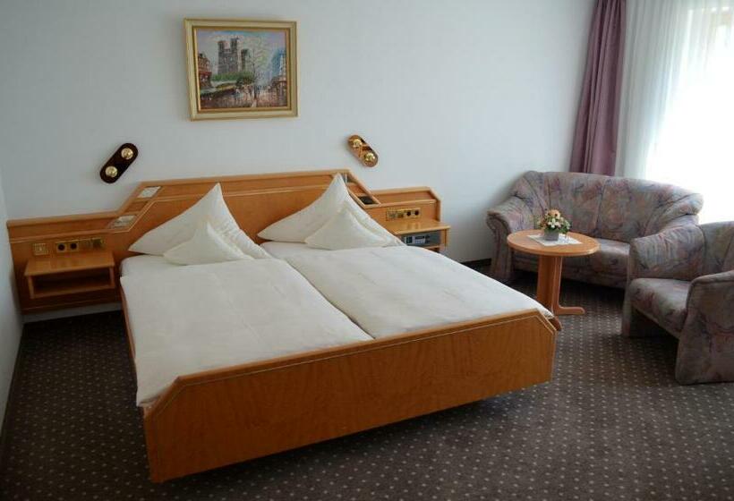 בית מלון כפרי Wagners Fränkischer Hof