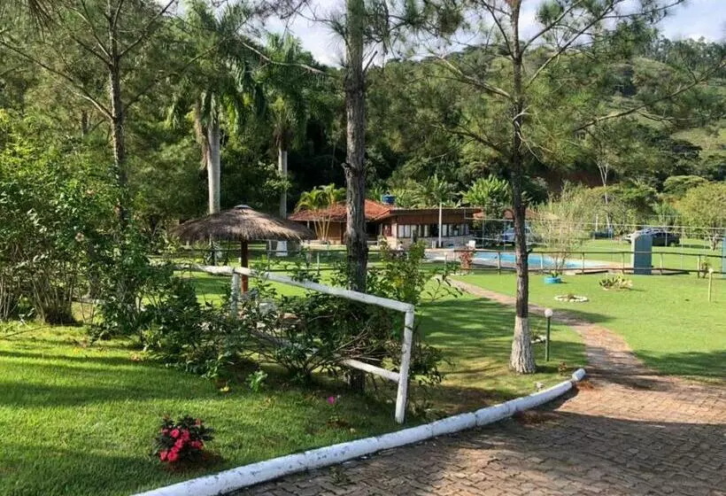 Retkeilymaja Pousada Vila Das Flores