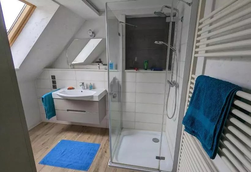 Aamiaismajoitus (B&B) Altmark   Haus Am Hang Mit Garten