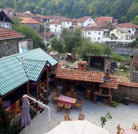 هتل Etno Kuca Petrovic