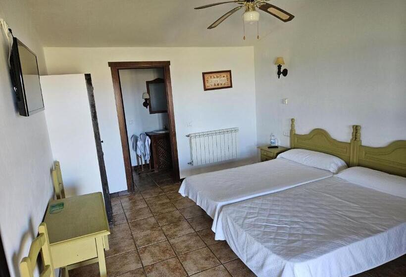 Отель Rural Portilla De Monfragüe