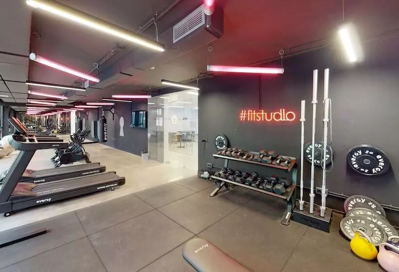 ユースホステル Micampus Alicante Student Residence