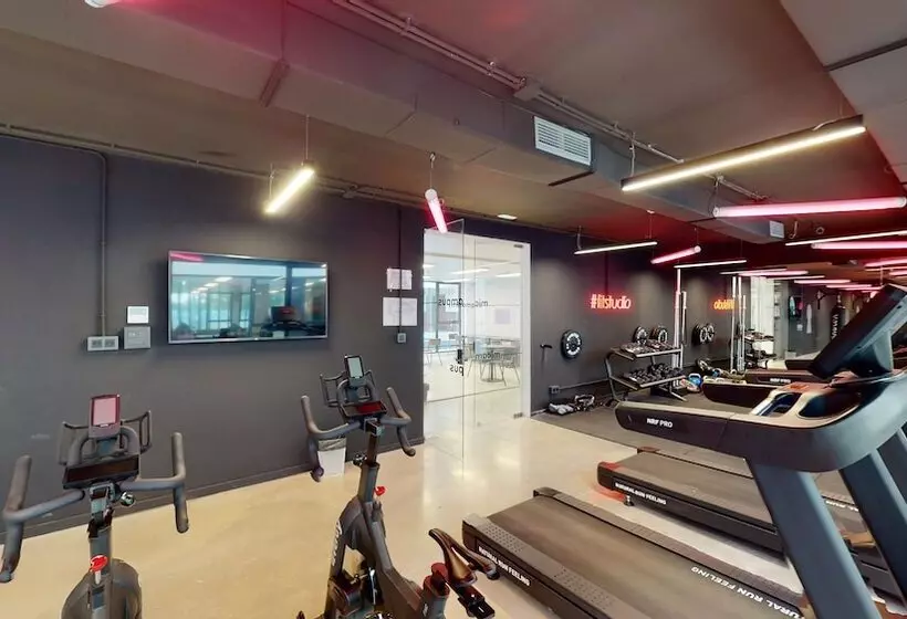 ユースホステル Micampus Alicante Student Residence