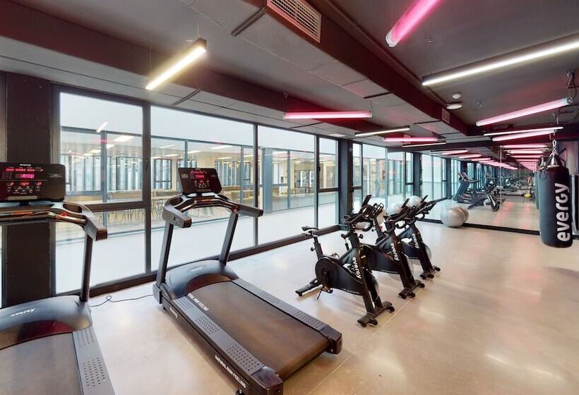 Общежитие Micampus Alicante Student Residence