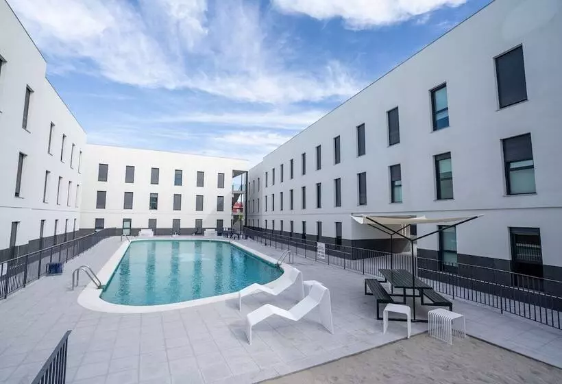 ユースホステル Micampus Alicante Student Residence