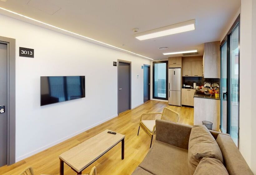 Общежитие Micampus Alicante Student Residence