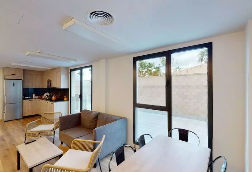 ユースホステル Micampus Alicante Student Residence