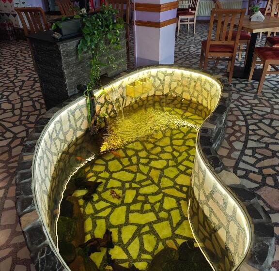 호스텔 Motel Azur Km36