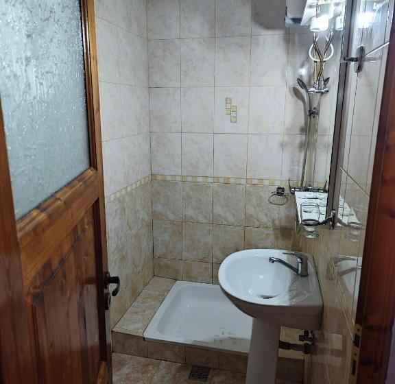 호스텔 Motel Azur Km36