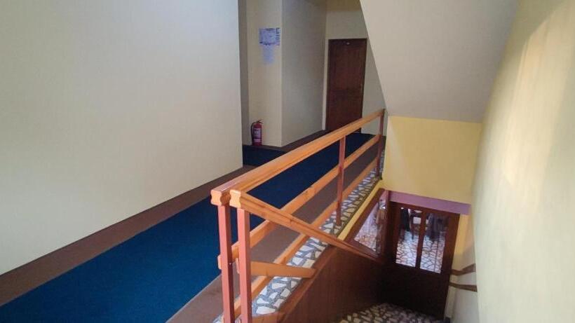 호스텔 Motel Azur Km36