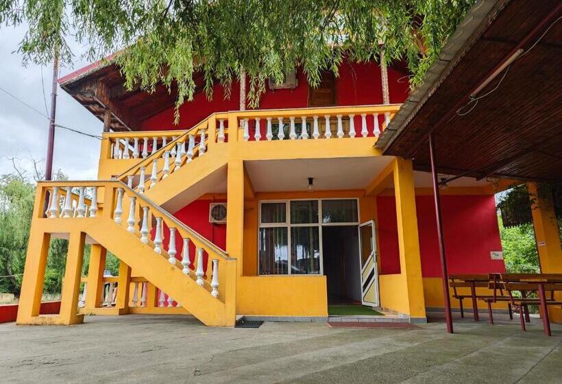 호스텔 Motel Azur Km36