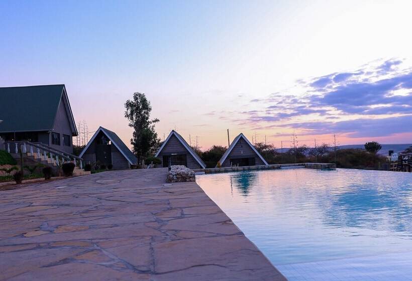 هتل Outback Kenya Lodge