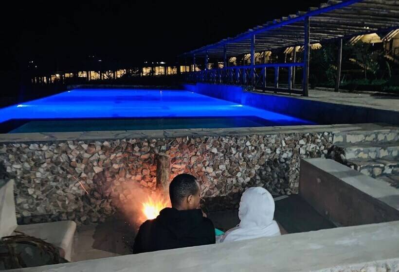 هتل Outback Kenya Lodge