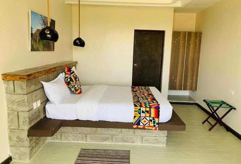 هتل Outback Kenya Lodge