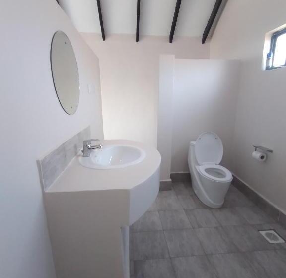 هتل Outback Kenya Lodge