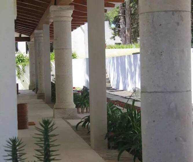 Hotelli Sublime Valley Resort