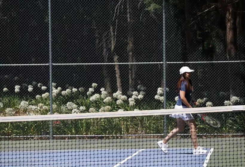 Hotelli Sublime Valley Resort