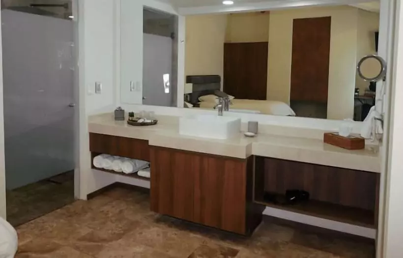 Hotelli Sublime Valley Resort