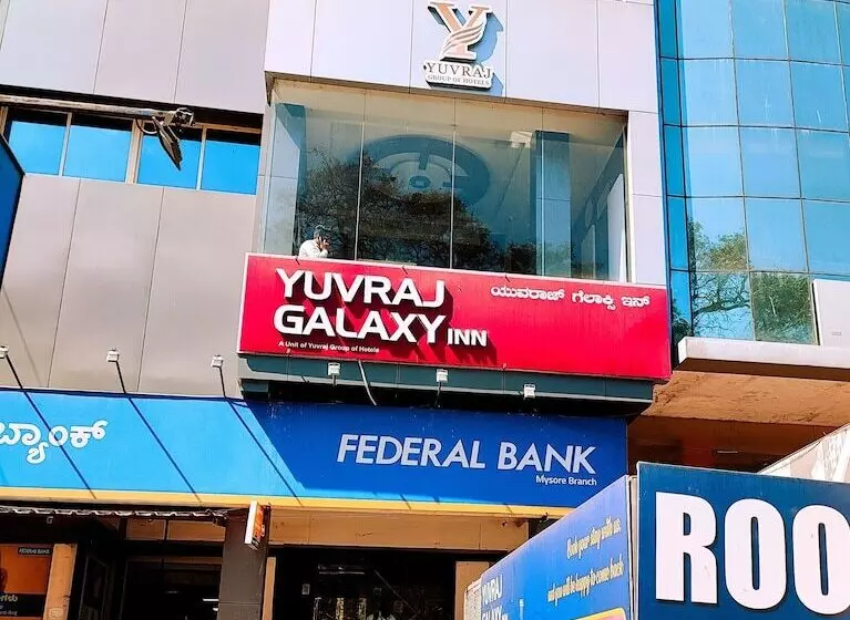 Hotelli Yuvraj Galaxy Inn
