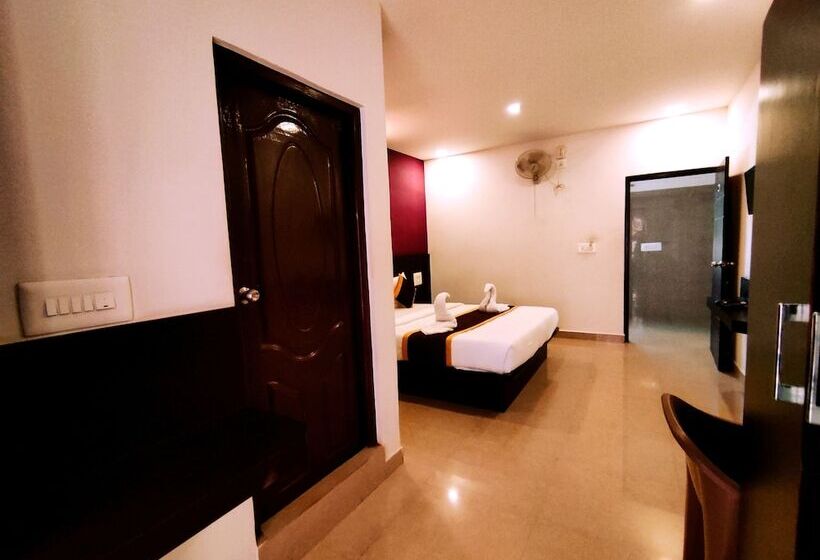 Hotel Yuvraj Galaxy Inn