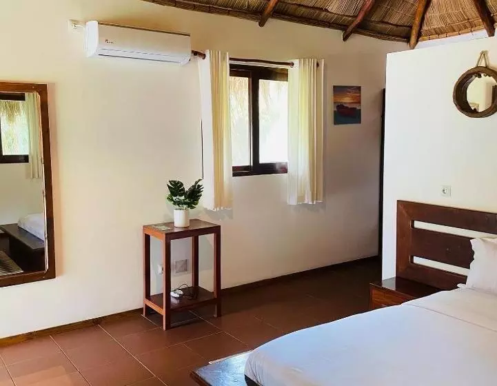 リゾートホテル Mangal Beach Lodge