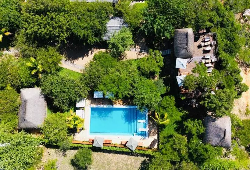 リゾートホテル Mangal Beach Lodge