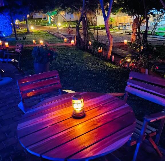 منتجع Mangal Beach Lodge