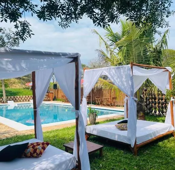 リゾートホテル Mangal Beach Lodge