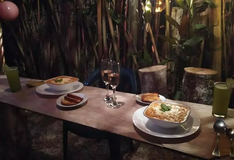 ベッドアンドブレックファースト Eco Lodge Villa Laura