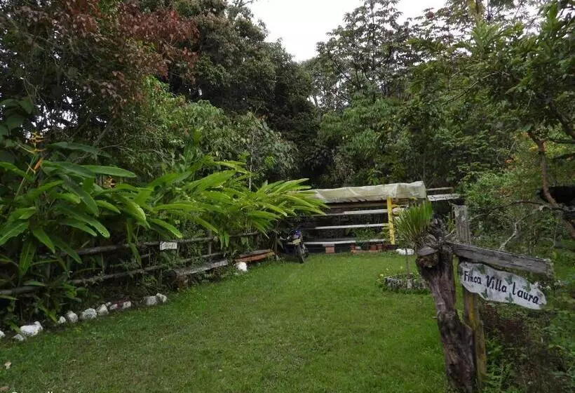ベッドアンドブレックファースト Eco Lodge Villa Laura