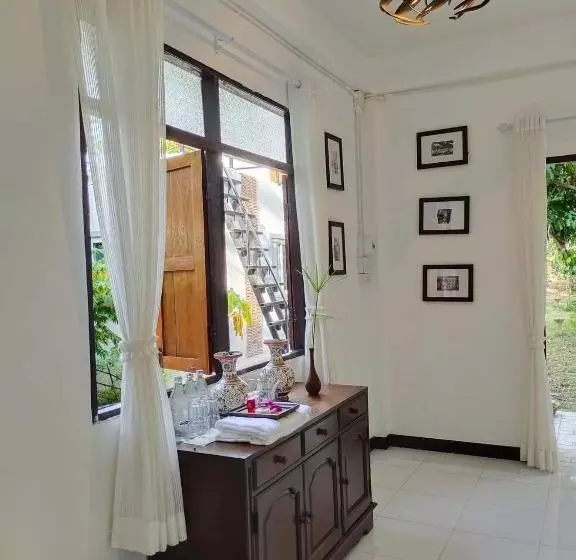 Hotelli Destiny Home Stay