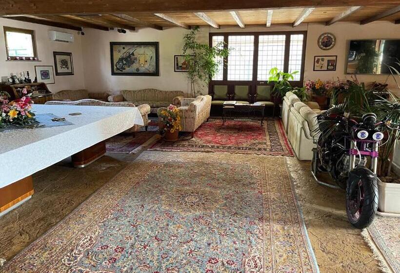 בית מלון כפרי Fattoria Raffaelli