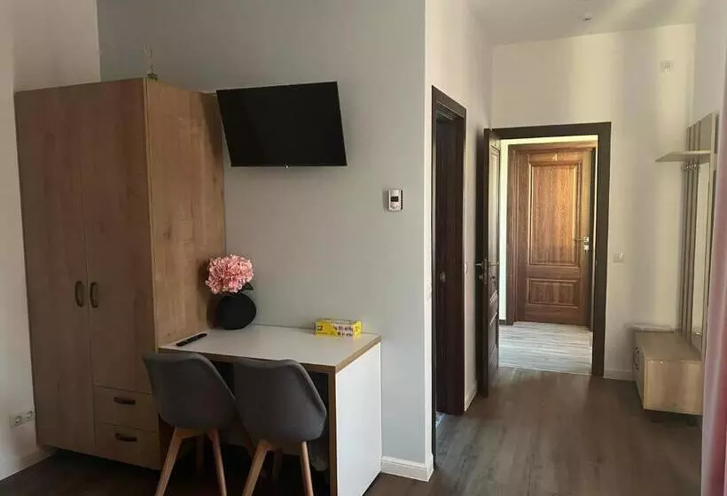 Majatalo Casa Cu Flori Maramures