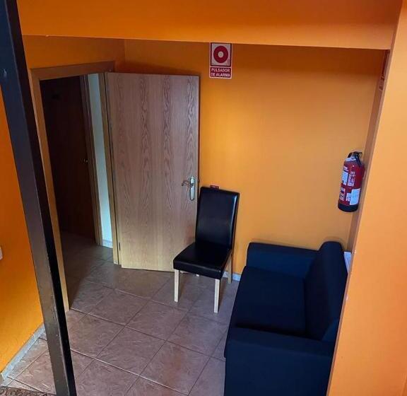 ペンション Hostal Don Javier