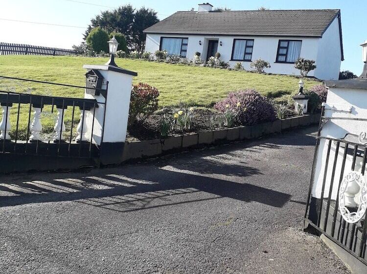 פנסיון Room In Bungalow   Very Nice View With This Room