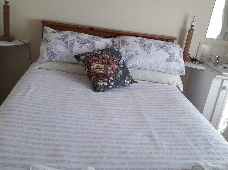 פנסיון Room In Bungalow   Very Nice View With This Room