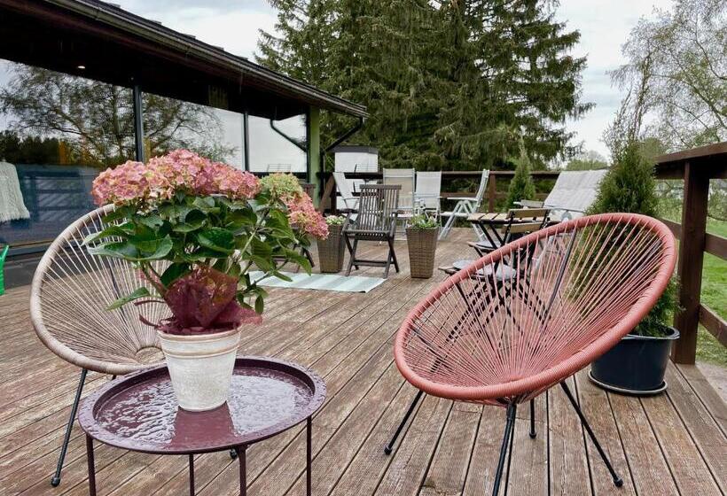 هاستل Laimjala Guesthouse With A Cozy Lounge And Terrace