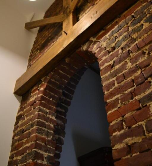 تختخواب و صبحانه Albecca